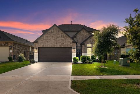 Welcome home to 2203 Islawild Way located in the master planned community of Lago Mar and zoned to Dickinson ISD! This home features 4 bedrooms, 3 full baths and a 2-car garage. As you open the front door you are welcomed by the private study and the...