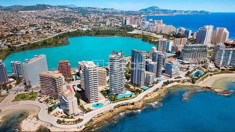 Lyxiga lägenheter med 3 och 4 sovrum och havsutsikt i Calpe De lyxiga lägenheterna ligger i kuststaden Calpe som är kopplad till staden Alicante i östra Spanien. Området är känt för sin naturskönhet, historiska platser och livliga atmosfär. En av de ...