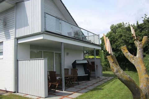 Huis aan zee, 150 meter van het strand, veel comfort en veel ruimte op 150 vierkante meter, voor 2-4 personen, sauna in huis, tuin, 2 terrassen met uitzicht op zee