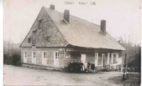 AISNE 02 COINGT Charmant huis, oud café, typische Thiérache-stijl Groot familiehuis vol charme, met behoud van typische oude kenmerken zoals terracotta tegels en zichtbare houten balken. Beschrijving van de woning: U wordt begroet door een entree die...