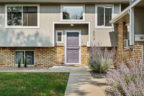 Welcome to this one-of-a kind townhome in a PRIME Edgewater location! Situated on one of the best streets in the highly desirable Edgewater neighborhood, the layout combines the living room, dining room, and kitchen on the main level with natural lig...