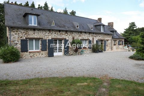 Située dans la charmante commune de Chazé-Henry (49420), cette propriété offre un cadre rural paisible tout en restant proche des commodités. Avec une surface de terrain de 14427 m², elle bénéficie d'une exposition plein sud offrant une vue sur un ét...