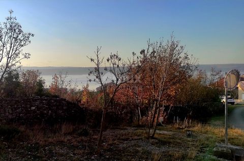 Location: Zadarska županija, Jasenice, Maslenica. ZADAR, MASLENICA - terreno edificabile con vista mare Terreno edificabile con vista mare e accesso diretto. Si trova a soli 350 metri dalla spiaggia. Considerando le condizioni di pianificazione, è po...