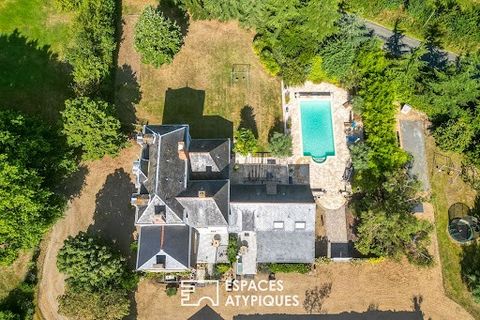 Located in the commune of Chaudefonds-sur-Layon, this 19th century mansion of approximately 380m2 of living space extends over a wooded plot of more than 2 hectares. Built in 1898, this unique property has benefited from a meticulous and modern renov...