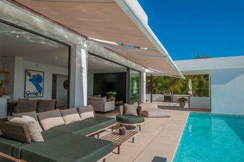 Willkommen in der Villa Moraira 180Â Oceanview Der Name dieser Luxusvilla spricht fÃ¼r sich mit atemberaubendem Blick Ã¼ber die gesamte Region von jedem Winkel des Anwesens aus Diese Luxusvilla wurde kÃ¼rzlich fertiggestellt und mit allen neuesten Ge...