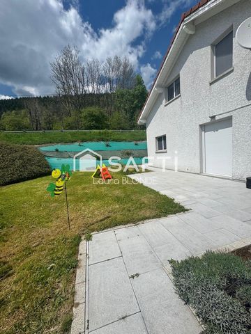 Maison contemporaine avec vue imprenable sur le Val de Morteau