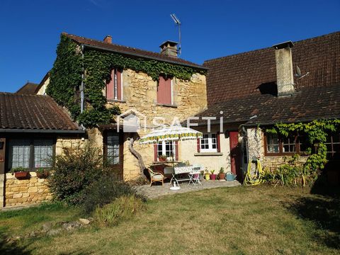 Jolie maison de village en pierre du périgord