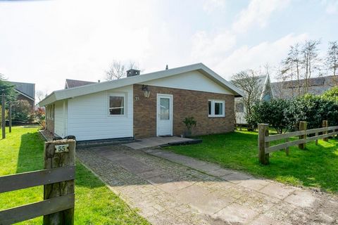 Luxurious, detached holiday bungalow at park Duinland in Sint Maartenszee This luxuriously furnished holiday bungalow Duinland 55 in Sint Maartenszee is a lovely house for 6 people. The bungalow has a bright living and dining room. In winter you can ...