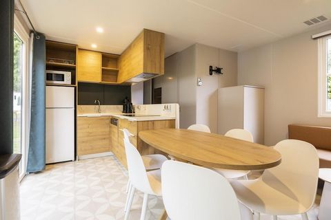 Forestside Comfort with Relaxed Vibes Tucked into the serene setting of Baalse Hei, this cozy ground-floor apartment offers the perfect blend of peace and convenience. Guests can enjoy a refreshing dip in the shared pool, unwind in the jacuzzi, or si...