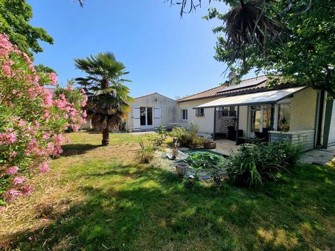 MAISON PLAIN-PIED - 3 CHAMBRES ET BUREAU - GARAGE - TERRAIN 570M2