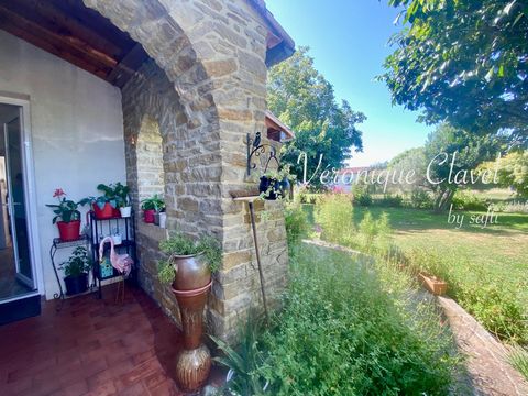 Coquette maison de 77m2 posée sur un terrain de 1000m2 avec garage