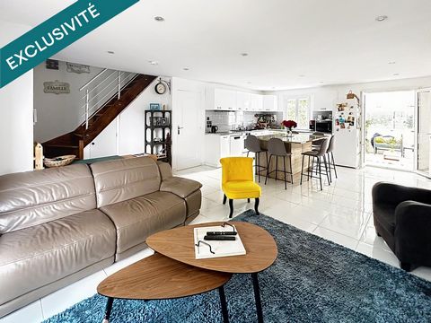 Maison d'environ 183 m2 divisée en deux logements