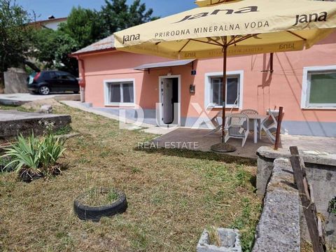 Location: Primorsko-goranska županija, Čavle, Grobnik. RIJEKA, GROBNIK - DETACHED HOUSE ON 2 FLOORS!!! Detached house on two floors of 75 m2 + garden. Definitely a property for family life, but also suitable as an investment in the form of tourism. D...