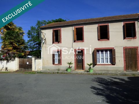 Maison de village de 180 m² à Castelnau Rivière Basse