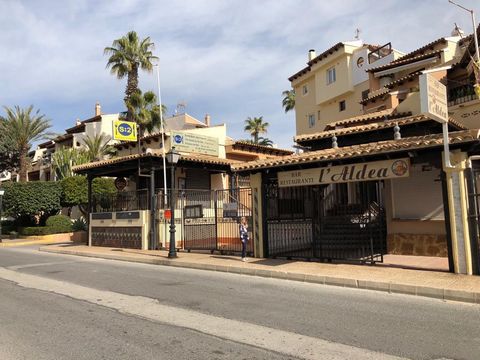 Aldea del Mar is the Most luxury Urbanisacion in Torrevieja, with a very large community pool, with island, restaurant and exotic gardens. The architect was The famous Pedro Ouzup, and the building’s have a lot of rustic components from historic Finc...
