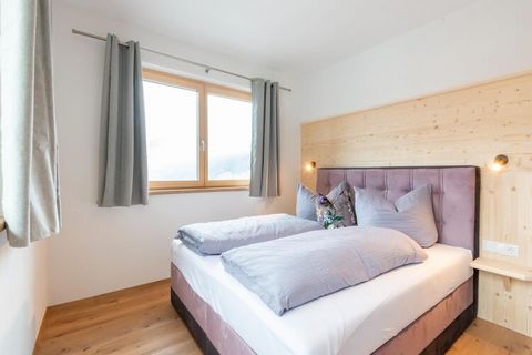 Este es el apartamento de vacaciones perfecto para varias parejas en unas vacaciones de esquí o senderismo en Zillertal. Todas las habitaciones tienen su propio baño, por lo que aquí se garantiza la privacidad. Pero las familias también encontrarán a...