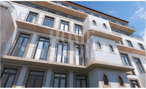 1+1 bedroom apartment with an area of 83 m2 and with a terrace of 5 m2 inserted in the latest rehabilitation project in the historic center of Porto, perpetuating the design of urban architecture of the fifteenth century and adding the quality, refin...