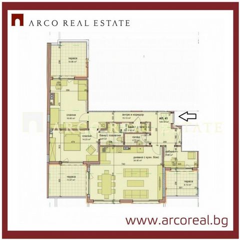 ARCO REAL ESTATE ofrece un apartamento panorámico de tres dormitorios en un edificio nuevo en la Zona B -5-3. Nami se encuentra en una calle tranquila a 5 minutos de la estación de metro de Opalchenska y del parque St. Nikola, a poca distancia a pie ...