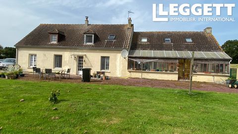 A24269JCO50 - This property is in excellent condition, no work to do, renovated to a high standard. Situated 7 kms from the lively town of Valognes, with train station to Paris, all the supermarkets, bars, restaurants and schools. Cherbourg, with fer...