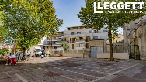 A19711ARD92 - LEGGETT PRESTIGE is pleased to present this pleasant 3 room apartment, ideally located in the heart of Garches, in the Hauts-de-Seine. This apartment, in a medium-sized luxury residence (80 units), will reassure you with its security. T...