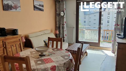 A25148SN38 - This bright studio has an amazing view of the ski slopes, you will also be seduced by its location at the foot of the diable ski lift and in the heart of the 2alpes resort. This property represents a very good rental investment, because ...