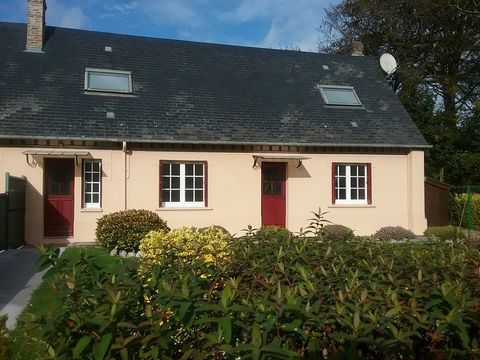 For sale in Normandy just 2 kms from the sea. Located in a village with shops accessible by bike or on foot, this 86 m2 house with garden comprises on the ground floor: an entrance, a laundry room, a toilet, a large kitchen, a living room. Upstairs: ...