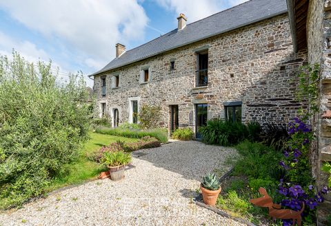 Zwanzig Minuten von Rennes entfernt, wurde dieses Bauernhaus aus dem Jahr 1745 komplett renoviert und bietet bemerkenswerte Volumina und einen weitläufigen Landschaftsgarten. Der Eingang koordiniert die Aufteilung der 337 m2 großen Residenz, die aus ...