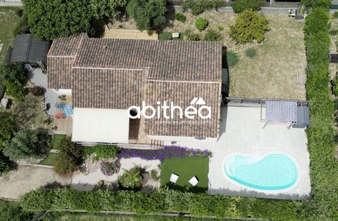 NOVELTY! 5-ROOM VILLA 4 SIDES - GARDEN - SWIMMING POOL - LARGE PLOT In Puissalicon, 20 minutes from Béziers and 1 hour from Montpellier, you will discover this superb 5-room villa of 117 m2 on one level built in 2005 on a large plot. The first side o...