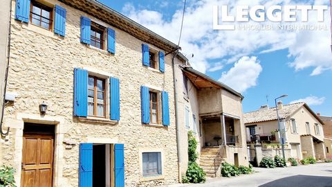 A23437 - In dit rustige dorp in de Alpes de Haute Provence laat dit huis, gerenoveerd met hoogwaardige materialen, veel ruimte voor verbeelding met zijn verschillende gebruiksmogelijkheden. Het huis getuigt van zijn geschiedenis, want je komt direct ...