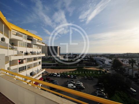 **Last Available Unit - Unique Opportunity** This 2-bedroom duplex apartment, located on the 6th floor in Albufeira, offers a unique investment opportunity. With a privileged location, it is close to all amenities, such as shops, restaurants, superma...