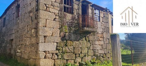 Stone house, 5 Bedrooms +1 Stone house to recover, in a place of great tranquility and fresh air, located in Moreira, located 15 minutes from the city center of São Pedro do Sul. The house consists of 2 floors: 1.No ground floor, it has 1 farmer's ki...