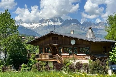 Une visite s'impose pour découvrir ce chalet traditionnel de 140 m2 orienté SUD-OUEST sur 2 niveaux, terrain et forêt bucolique de 1600m2 agrémenté d'un ruisseau. Le chalet s'articule habilement avec un rez de jardin de 50m2 comprenant 2 chambres ave...