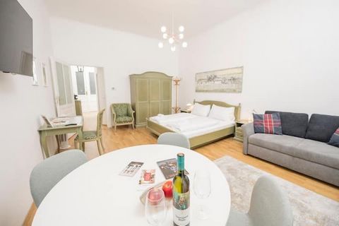 This apartment, which can accommodate up to 3 people, is located not far from the Ottakringer Brewery and various Viennese wine taverns and inns. You can prepare your own meals in the fully equipped kitchen and WiFi is available free of charge.