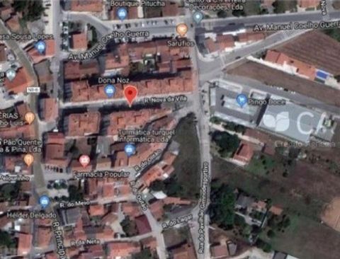 Descripción Fracción destinada al comercio, compuesta por amplio espacio y baños, con una superficie total de 110,48m². Se encuentra en Rua Nova da Vila, centro de Vila de Turquel, donde predominan Pequeñas y medianas edificaciones destinadas a comer...