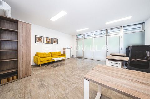 Zagreb, Bužanova, office space on the ground floor of a residential and commercial building of recent construction, closed area of 96 m2 with a terrace of 8 m2, total area of 104 m2. It consists of two spacious working rooms, men's and women's sanita...