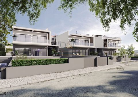 This plot of land, with an approved project, offers the possibility of building a villa with modern and elegant features, with 2 floors + basement, and generous areas. Located just 5 minutes from the centre of the bustling town of São Brás de Alporte...