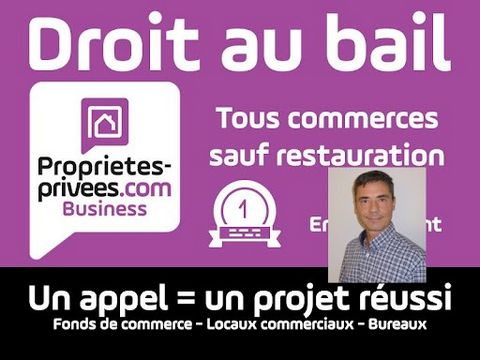 TRES BEL EMPLACEMENT ! William BARDOU vous propose le droit au bail de cette boutique/local de 55 m² bénéficiant d'une large vitrine de 15m sur l'axe commerçant principal de Rambouillet. Idéal pour toutes activités sans nuisances. Le bail est un 3/6/...