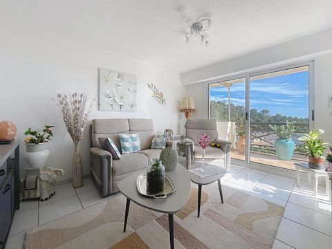 App T3 vue mer avec terrasses à Saint-Raphaël