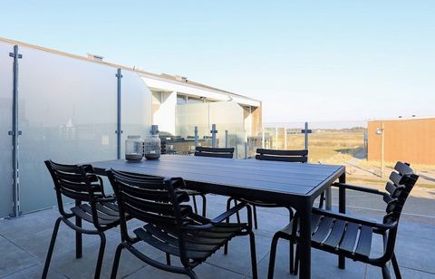 This attractive luxury apartment with whirlpool and sauna and plenty of space for eight people is from 2019 and located in the middle of Søndervig. The apartment is located on one of the west coast's best grounds, in the first floor, just approx. 100...