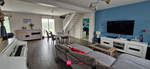 Profitez de la tranquillité du charmant village de Cheminot, idéalement situé, à proximité immédiate de l'A31 et de la gare Lorraine TGV, pour un accès rapide à toutes vos destinations. Découvrez cette belle maison familiale où l'écologie et au coeur...