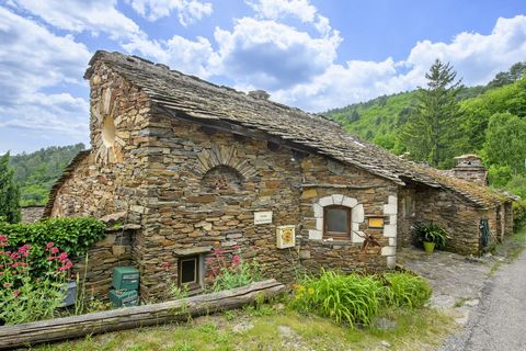 Tucked away in a tranquil 18th-century hamlet just a few kilometres from Malbosc, this detached stone house offers peace, authenticity, and sweeping views across the lush Ardèche hills  even all the way to Mont Ventoux. Its rustic soul preserved, th...