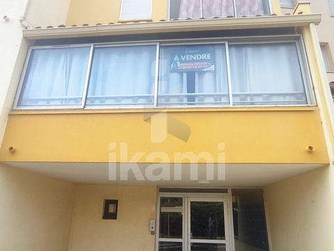Exclusively! This T2 + cabin in Cap d'Agde is a great opportunity, whether for a family holiday or for a rental investment. Its privileged location close to the sea and shops, as well as the amenities offered by the condominium, such as the outdoor s...