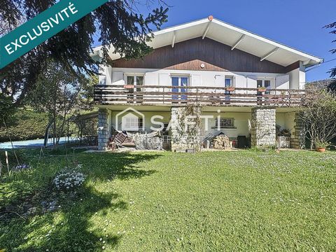 Maison T7 grand garage et piscine jardin arboré