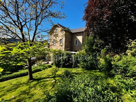 Rare en plein centre de Cours la ville Maison de caractère avec jardin arboré et studio indépendant