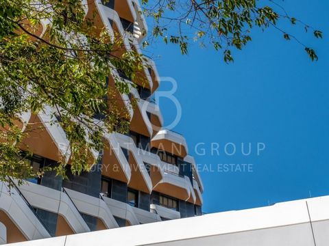 Apartamento de 2 dormitorios en venta en Parque das Nações, Lisboa. Ubicado en un complejo residencial en el Parque das Nações, una de las zonas más modernas y dinámicas de Lisboa. Todo el proyecto se basa en la apuesta por crear espacios atractivos ...