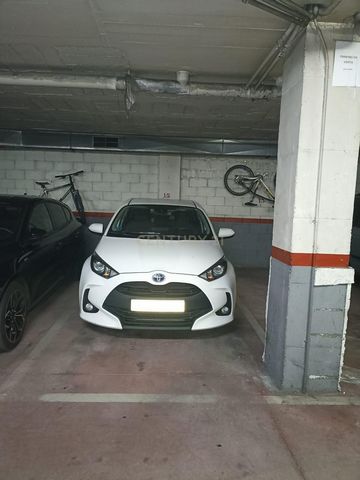 Plaza de aparcamiento de 11,15 m2, de facil acceso, en planta -1 de edificio residencial, en zona tranquila. No pierdas estas oportunidad de tener en propiedad una plaza de aparcamiento en Montmeló.