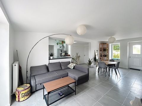 Maison de plain-pied - Totalement Rénovée - 3 chambres + véranda + dépendances