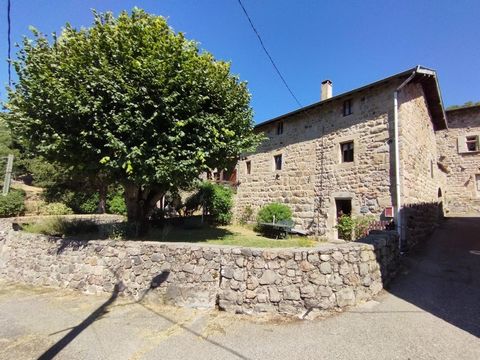 Maison de hameau 99m², grand moulinage, terrains 3000m²