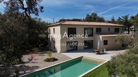 Villa provençale de 243m² à Le Plan de la Tour