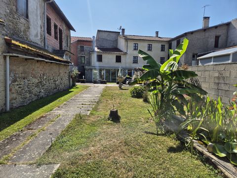 Maison T5 de 134 m² avec dependances et jardin de 739 m²